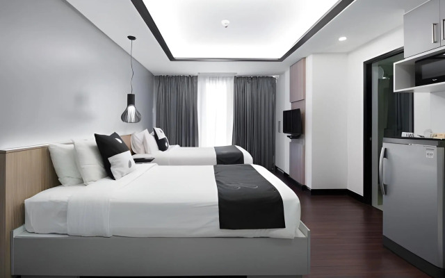 Y2 Residence Hotel