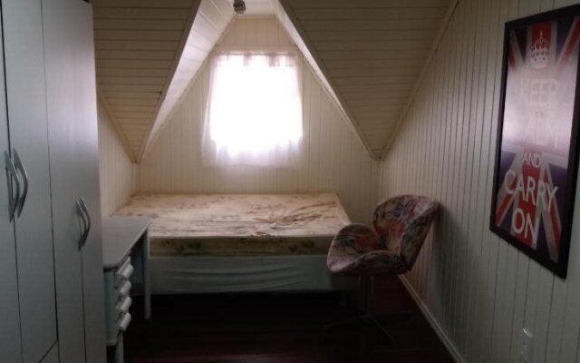 Pop Hostel
