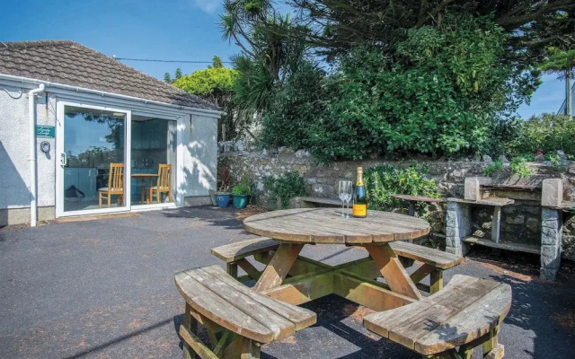 Lundy Lodge 1 Bedroom Annex Rhossili