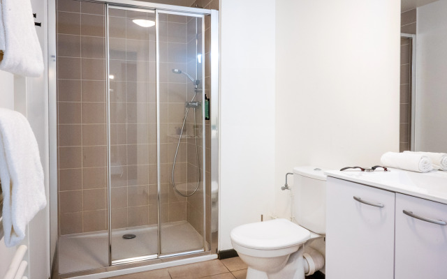 Nemea Appart Hotel Elypseo Strasbourg Port