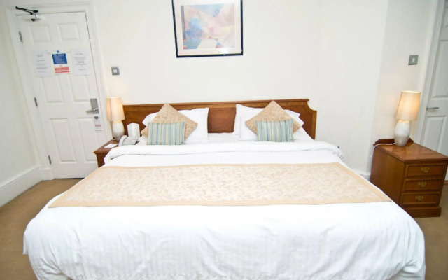 Staunton Hotel