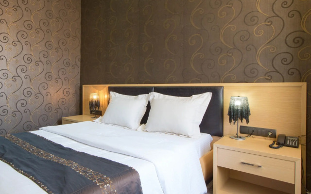 Aion Luxury Hotel