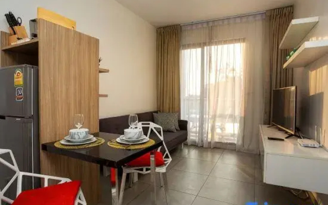 Unixx Phratumnak Stylish 1-BR Free Electricity