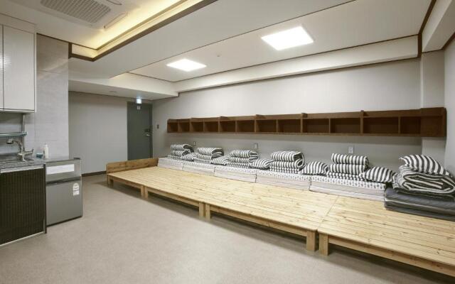 Busan Ohnpax Residence