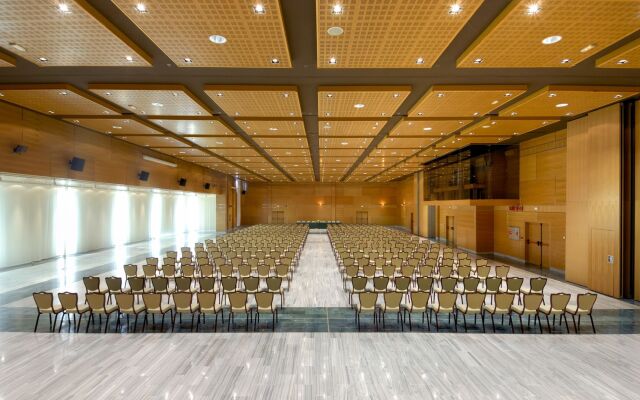 Elba Carlota Beach & Golf Resort