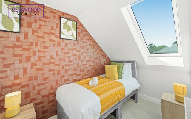 Cove Road Houses by Redwood Stays