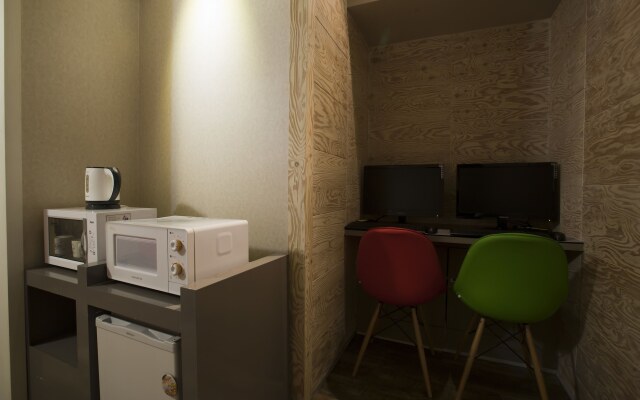 Max Motel