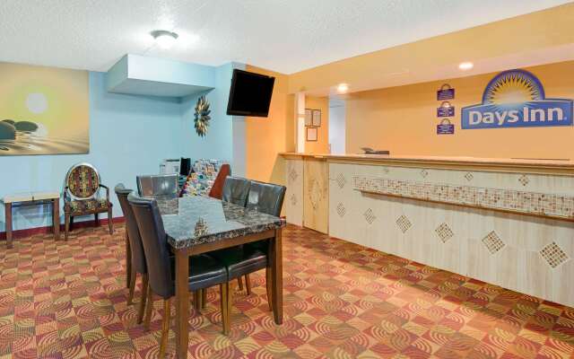 Days Inn by Wyndham Independence
