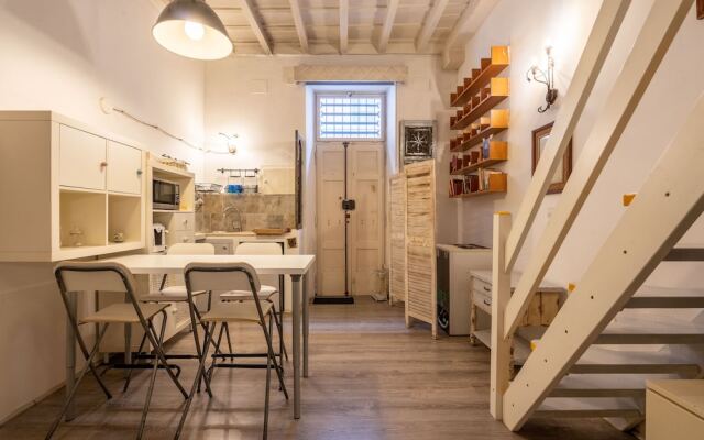Close to San Pietro and Castel S Angelo Loft Gianicolo