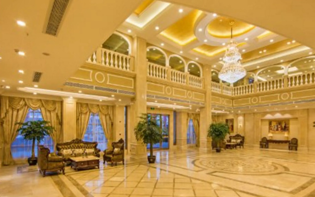 Vienna International Hotel (Mount Wuyi Impression Dahongpao)