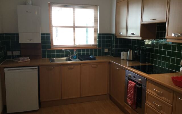 Inverness Apartments - Golf View