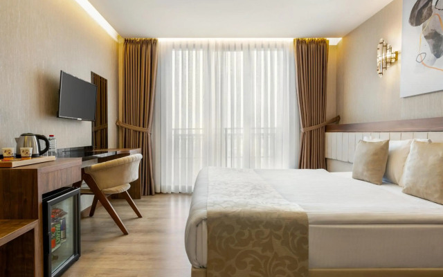 Ascot Hotel Buyukada
