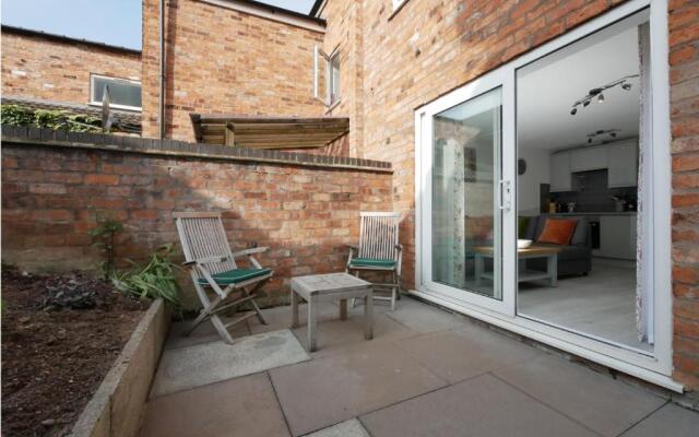 Crewe Short Lets 8 Victoria Court, Crewe