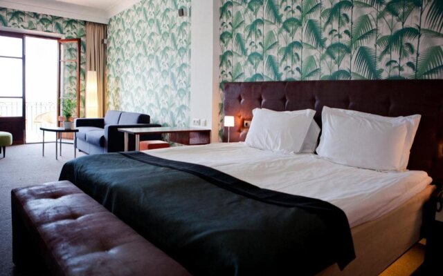 Отель Esplendido