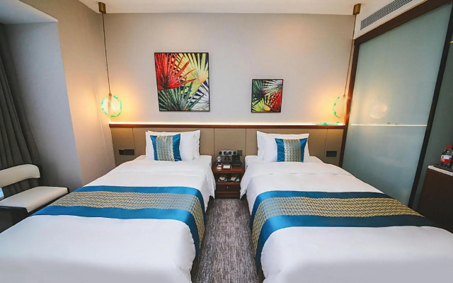 L'Oreal County Hotel