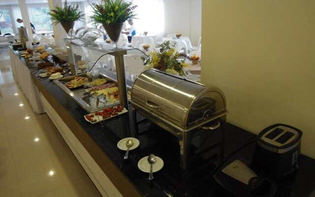 Hotel Candeias