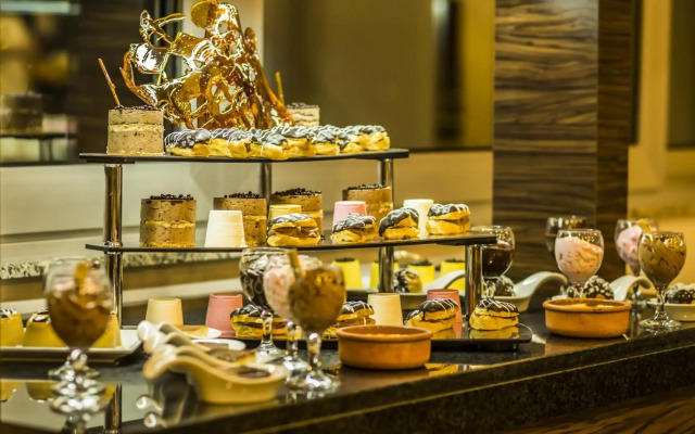 Parion Hotel