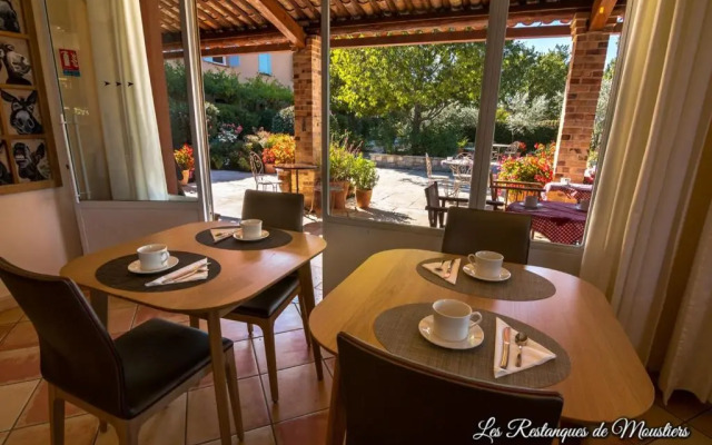 Hotel Les Restanques De Moustiers