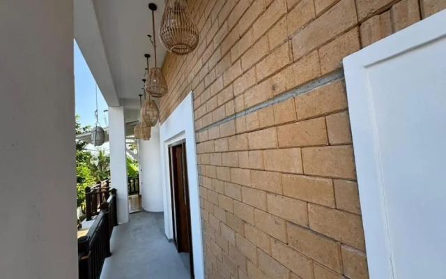 Room in Villa - Surf 247 Weligama Hotel