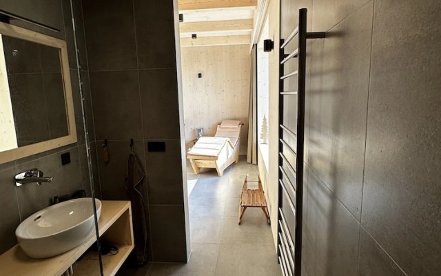 Holiday Home in Roprachtice With Sauna & Jacuzzi