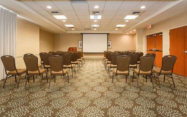 Hilton Garden Inn Bakersfield