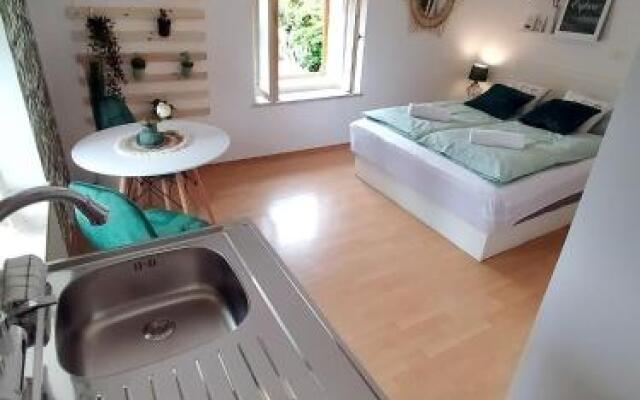 Cool & Romantic Studio In Portoroz Jb3