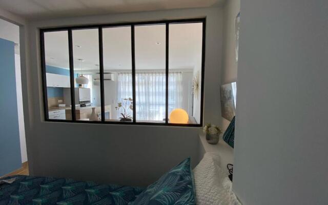 Studio 30 M2 Hyper centre, Neuf, Parking Gratuit, 3 Étoiles