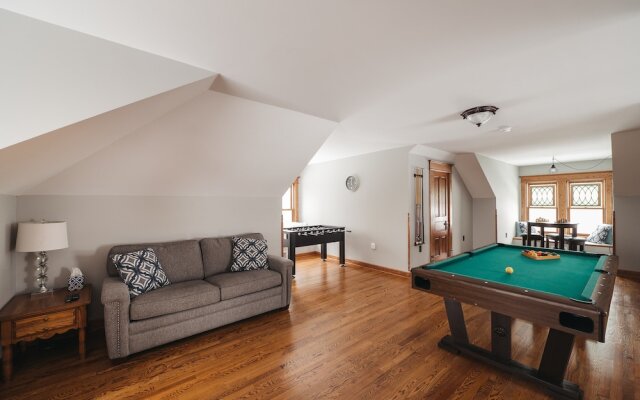 4BDR Broomhead Farmhouse Main House