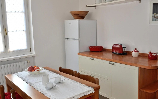 Villa Gasco - 7 Sleeps With Pool in Pacengo di Lazise