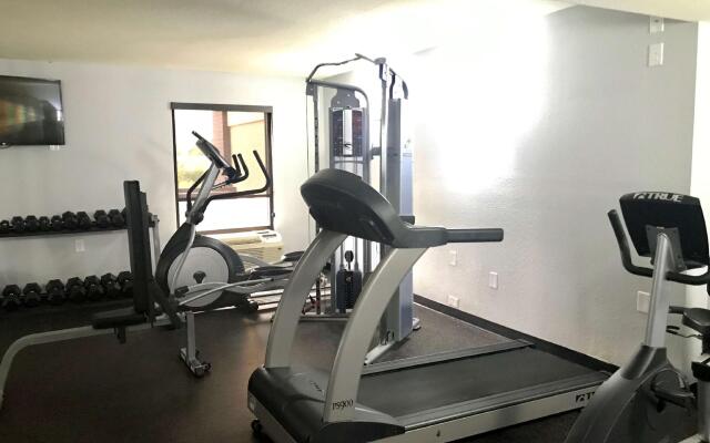 Best Western Plus Jonesboro Inn and Suites