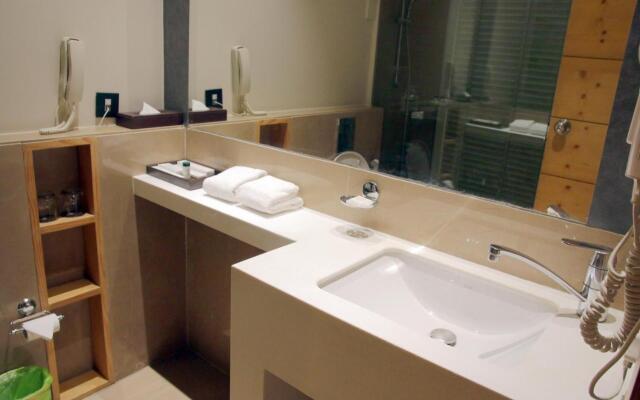 Udman Greater Noida By Ferns N Petals