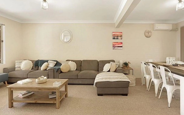 Fantastic Huskisson Location and Affordable