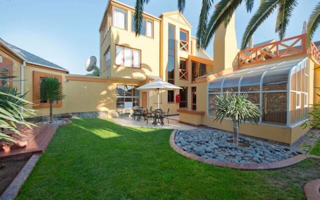 Guesthouse Indongo