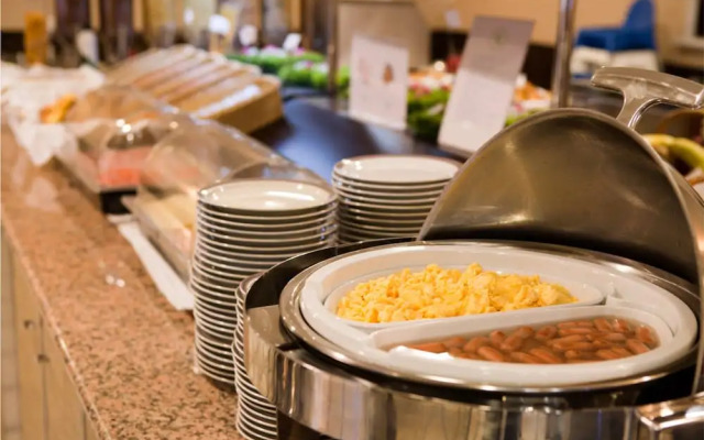 Hotel Feira Pedra Bela