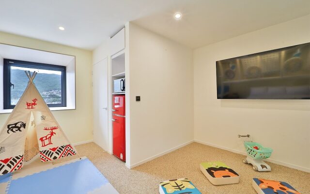 Doan Kids Hotel