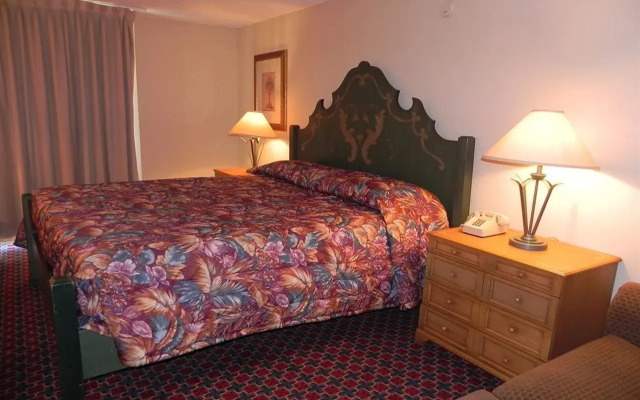 I-Drive Grand Resort & Suites
