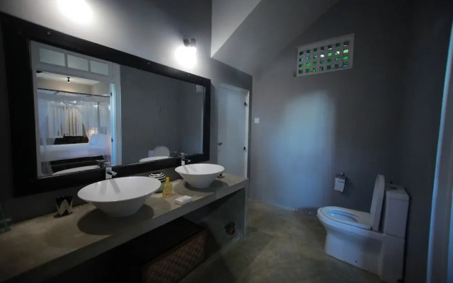 Olanda Private Beach Villa