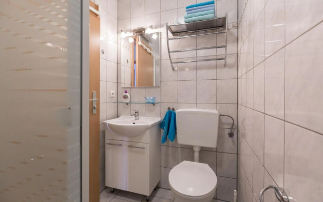 Apartment Twisting By The Private Pool