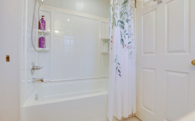 2 Mi to Bryant-denny Stadium! Pet-friendly Home