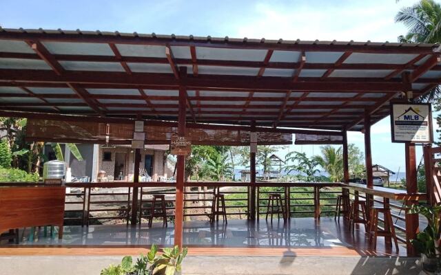 Mlb Beachfront Apartment