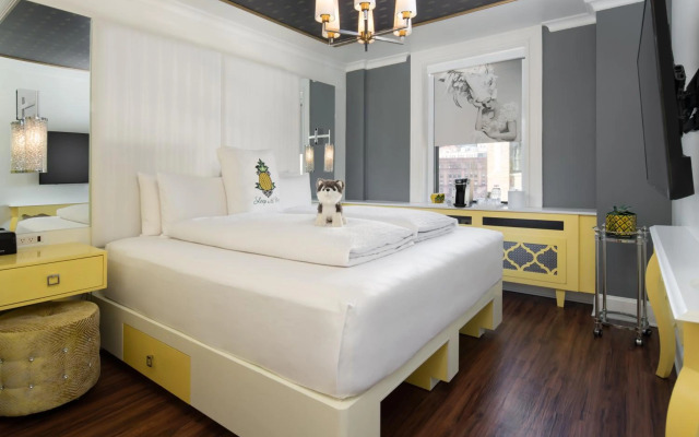 Staypineapple, A Delightful Hotel, South End