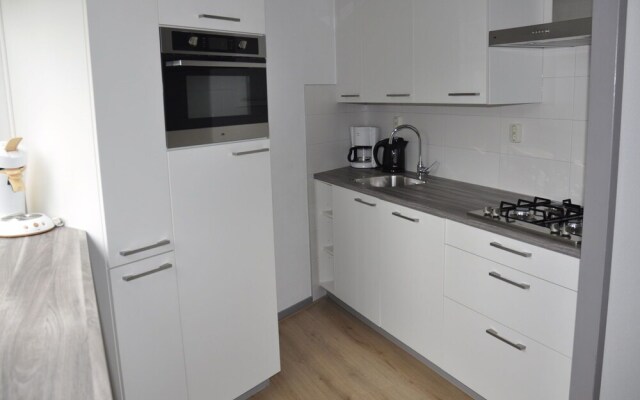 Comfortable holiday home with dishwasher, 16 km. from Assen