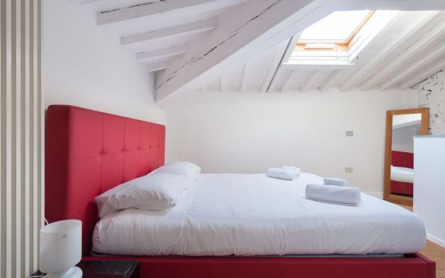 Short-let Florence Apartment Parione