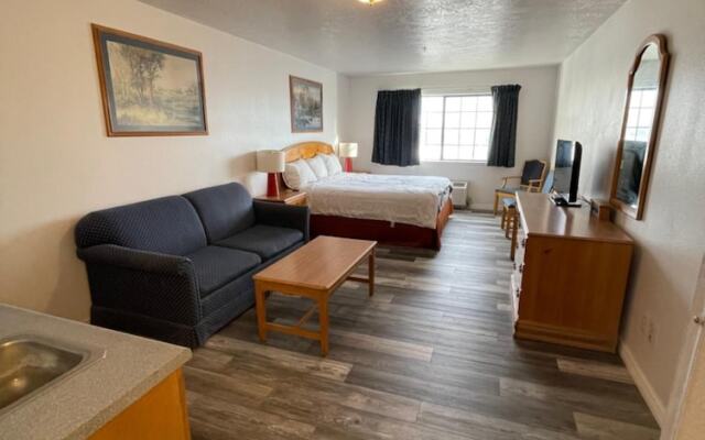 Traveler's Inn Carlin NV near Elko