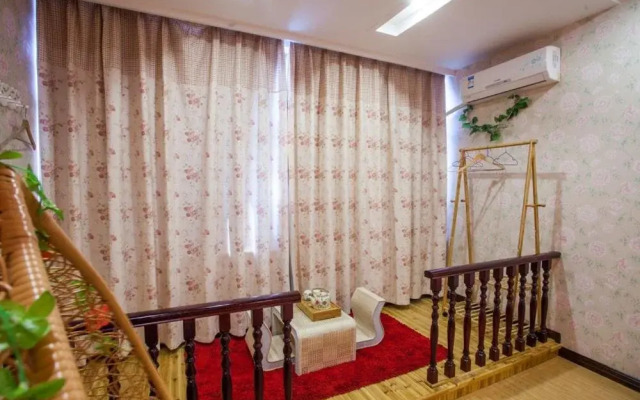 Wuzhen Times Town Theme Inn