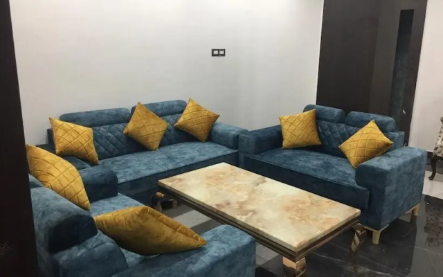 Red Carpet Hotel And Banquets