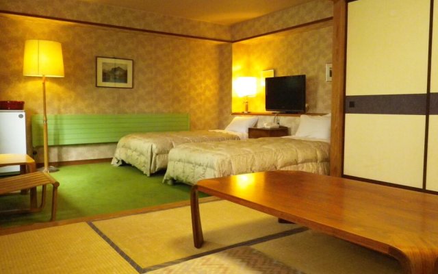Hotel Astoria (Nagano)