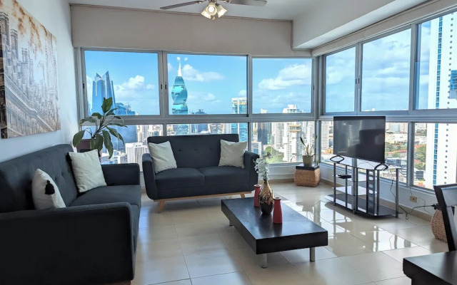 Yc 3602 l Apartamento 2BR en av Balboa