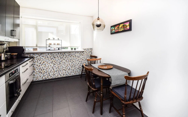 Apartment B48