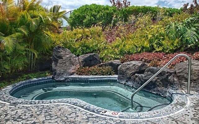 Waikoloa Beach S O-33 2 Bedroom Condo by RedAwning